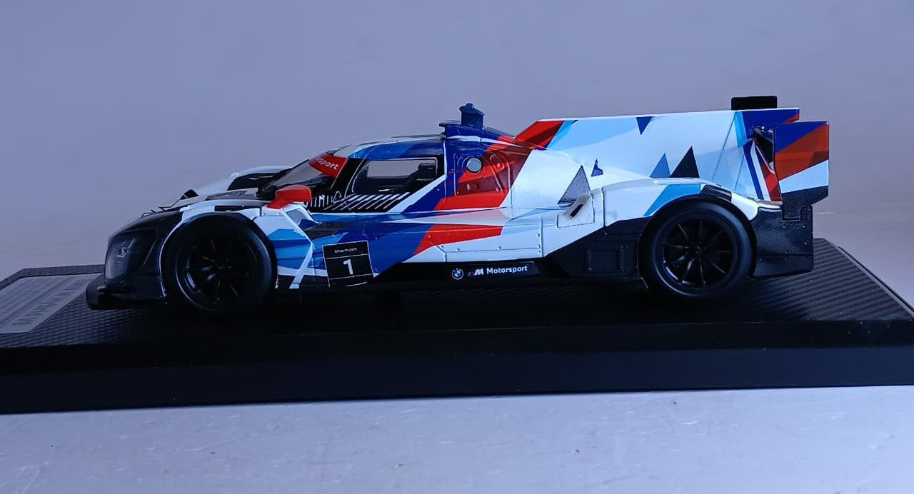 CCA BMW M HYBRID V8 1/24 SCALE 68285K BLUE & WHITE