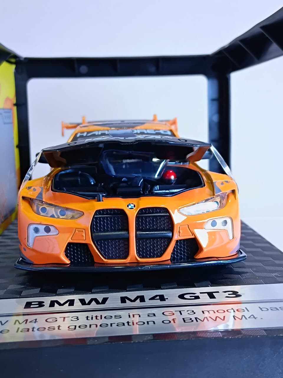 CCA BMW M4 GT3 1/24 SCALE BLACK & ORANGE 68296K