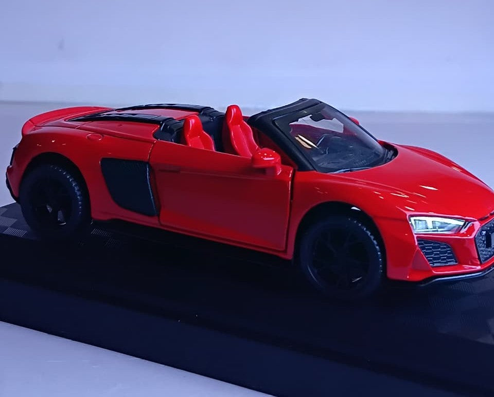 CCA 1:39 AUDI R8 SPYDER DIECAST MODEL 67112C RED