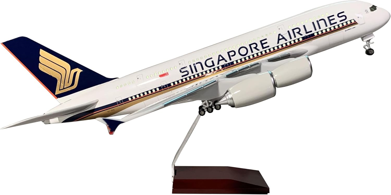AIRPLANE DIE CAST SINGAPORE AIRLINES AIRBUS A380 WITH LED LIGHT DISPLAY 47CM