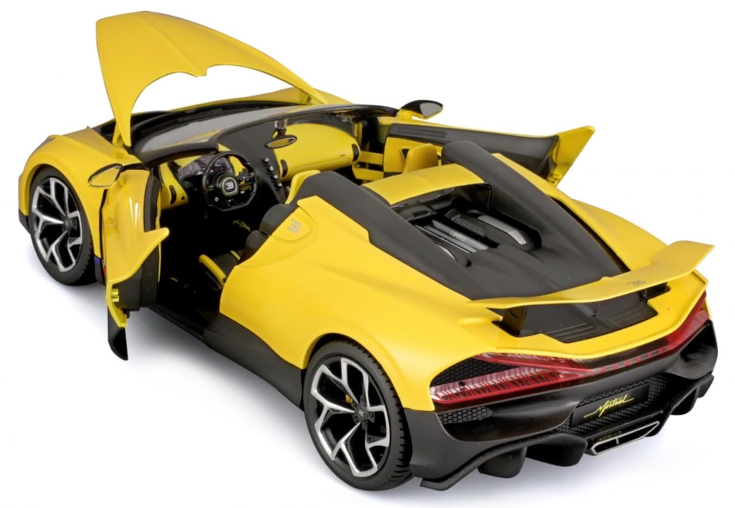 BBURAGO 1/18 SCALE BUGATTI W16 MISTRAL DIECAST CAR MODEL