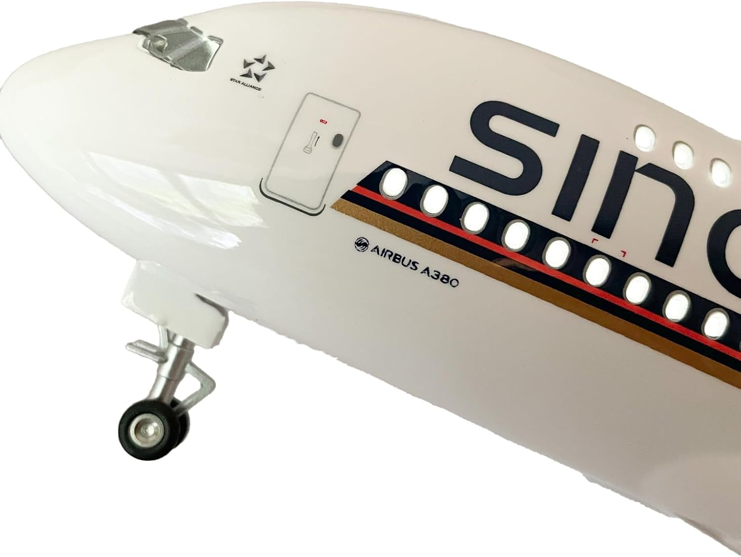 AIRPLANE DIE CAST SINGAPORE AIRLINES AIRBUS A380 WITH LED LIGHT DISPLAY 47CM