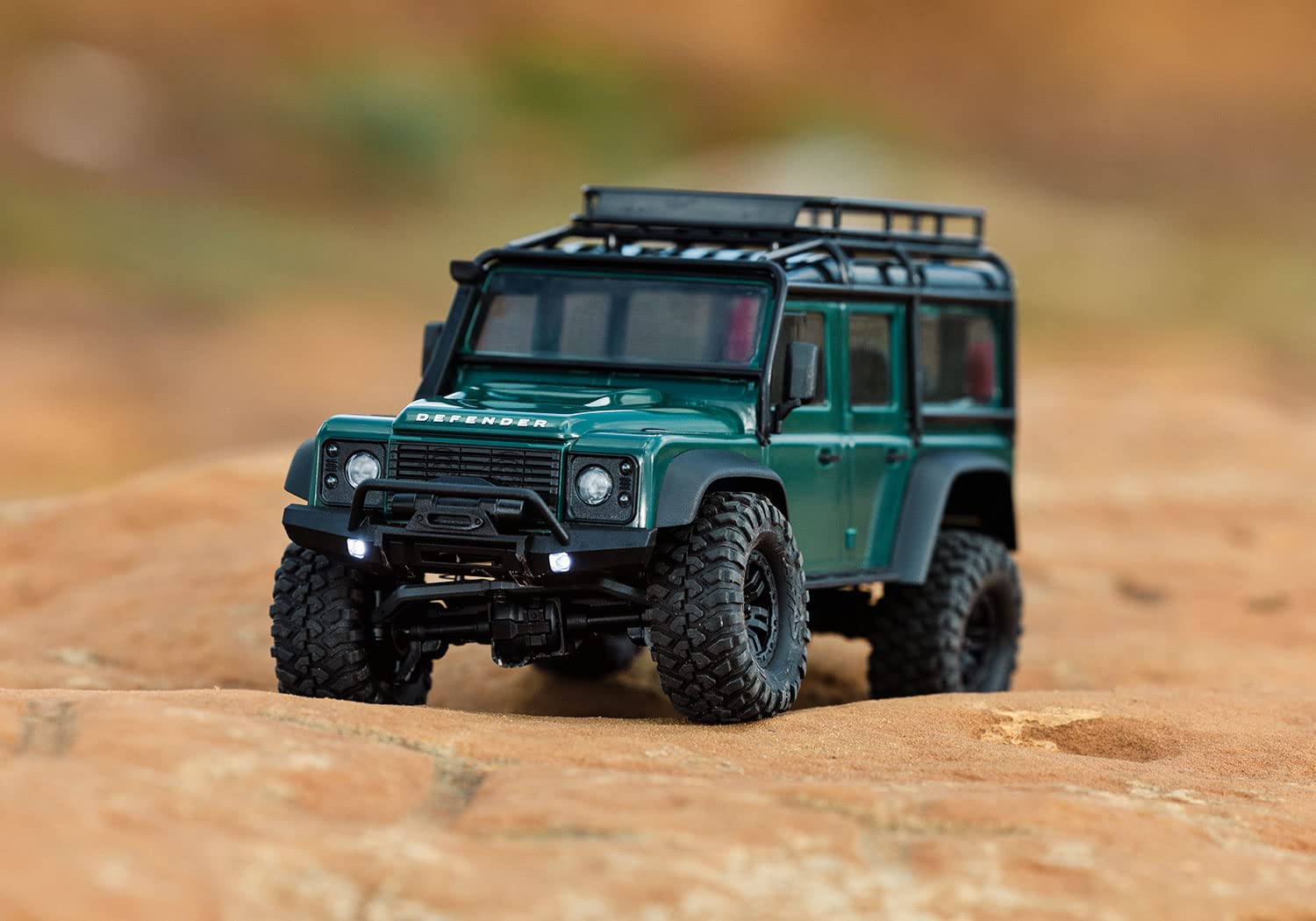 MN MODEL LAND ROVER DEFENDER(2015) MN91 1/12 4WD 2.4G RTR RC CRAWLER (GREEN)