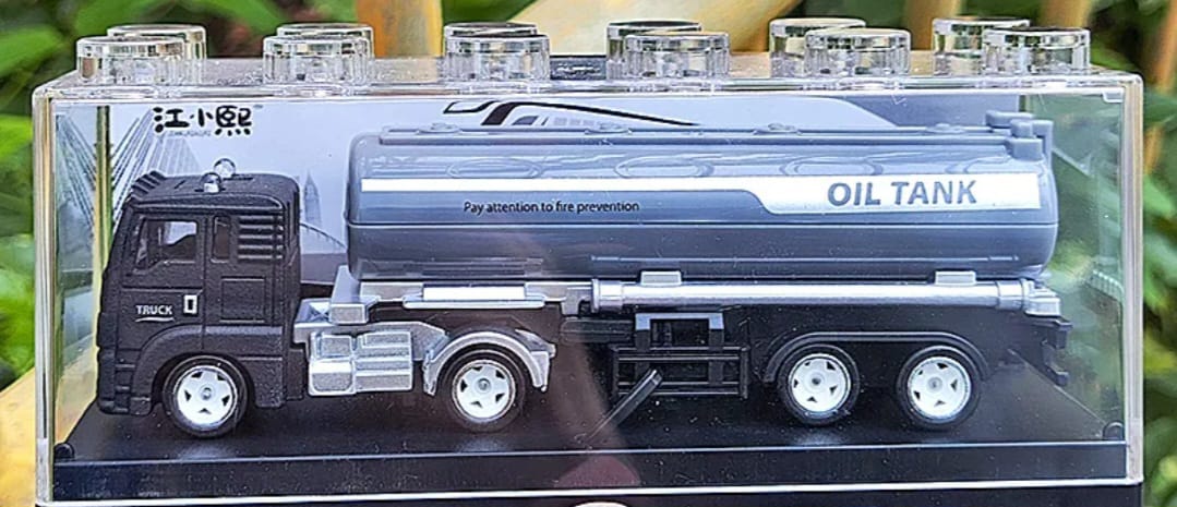 DIECAST MODEL 1/64 TRUCKS