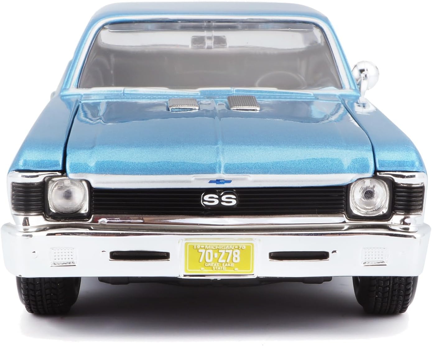 MAISTO CHEVROLET NOVA SS 1970 1:24 SCALE  DIECAST MODEL CAR (51262)
