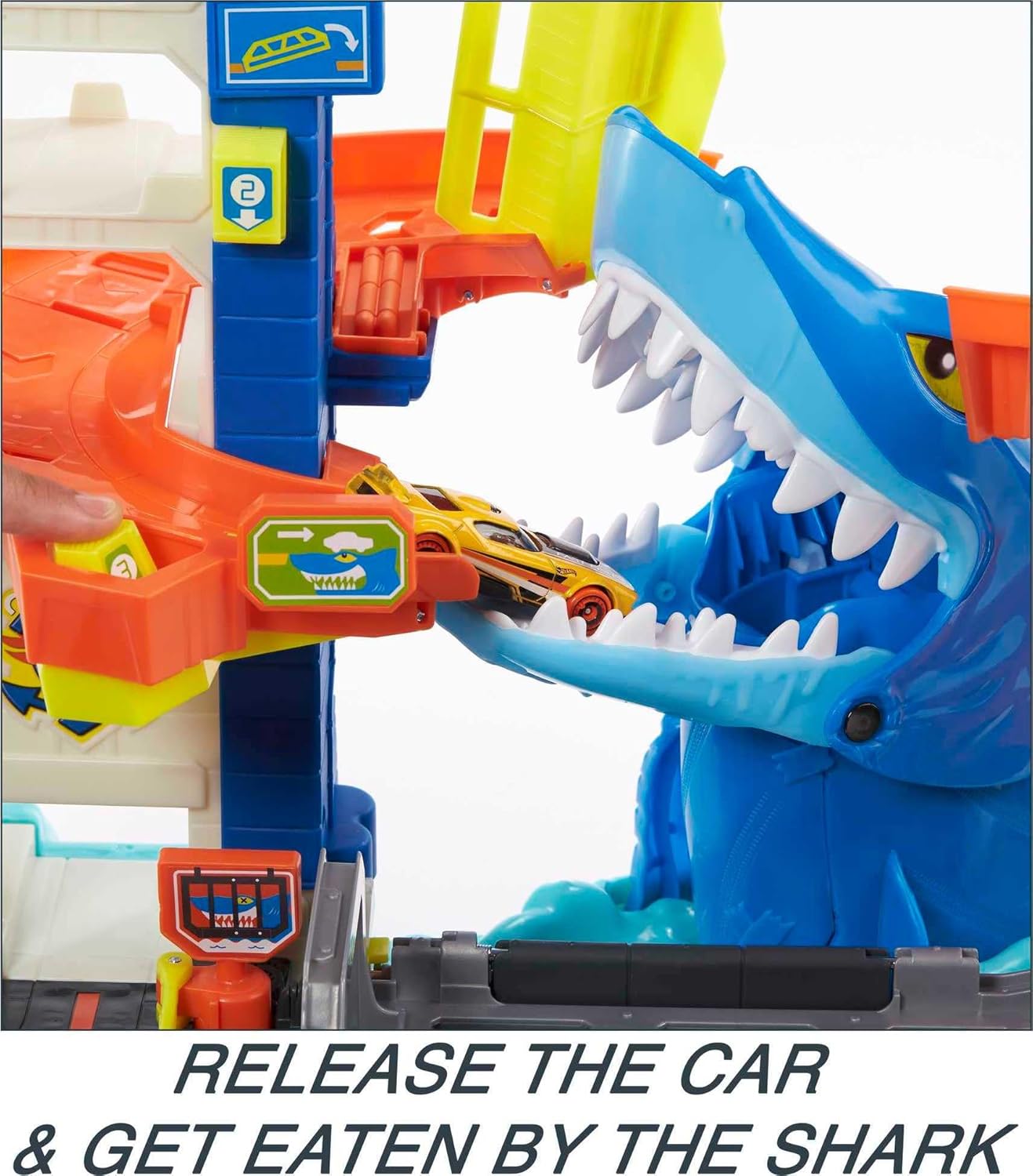 HOT WHEELS CITY TOY CAR TRACK SET, ATTACKING SHARK ESCAPE PLAYSET WITH 1:64 SCALE VEHICLE, MULTIPLE LEVELS, KID-POWERED LIFT, RACE TO ESCAPE (Product No:HDP06)
