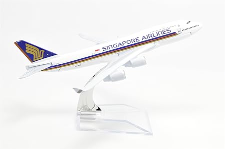AIPLANE DIECAST SINGAPORE B747 16CM