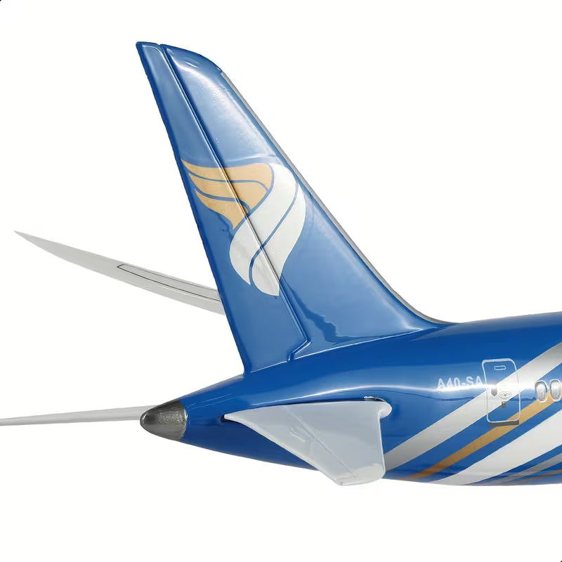 AIRPLANE DIECAST OMAN AIR A40-SA BOEING 787-9 DREAMLINER WITH LED LIGHT DISPLAY 47CM