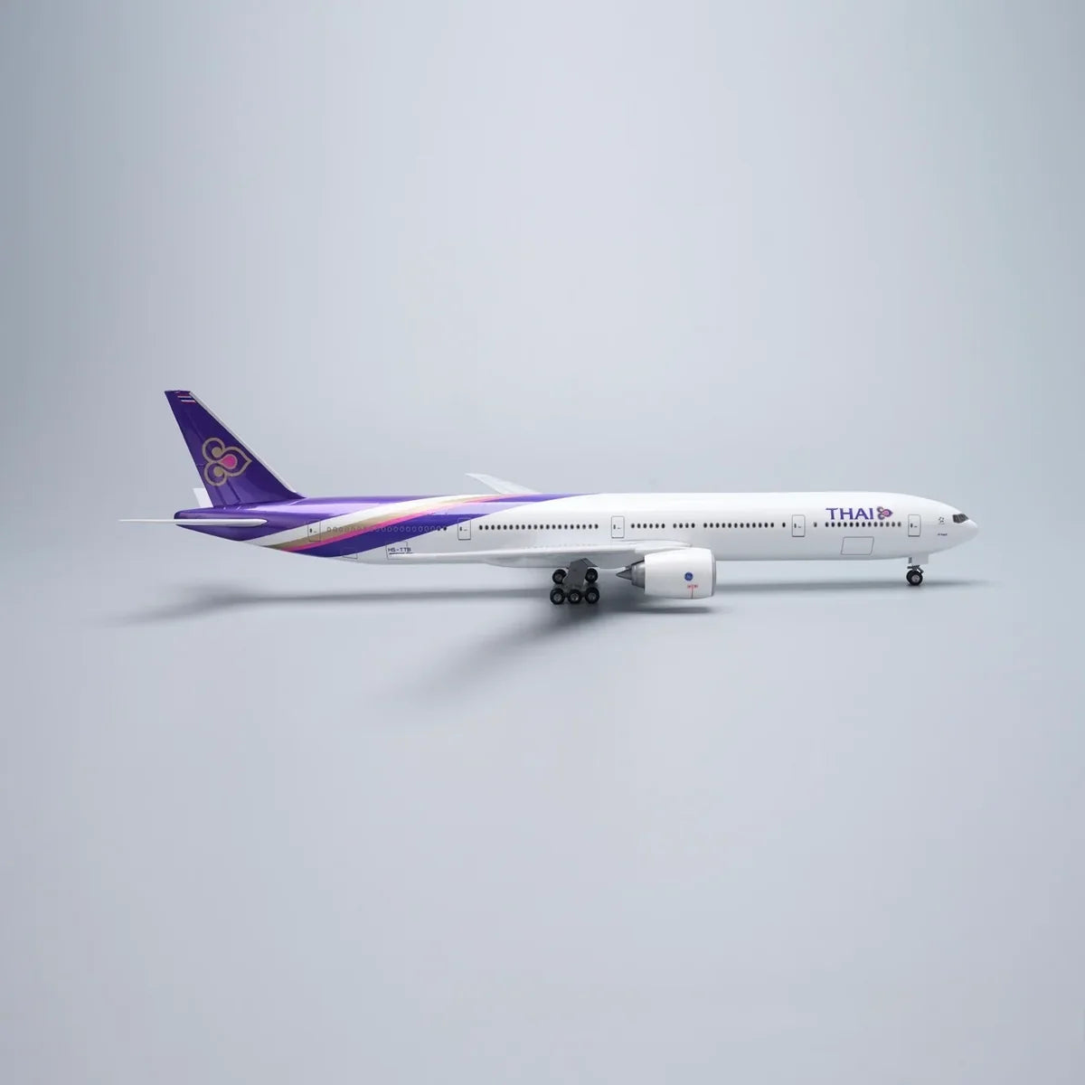 AIRPLANE DIECAST THAI HS-TTB BOEING 777 WITH LED LIGHT DISPLAY 47CM