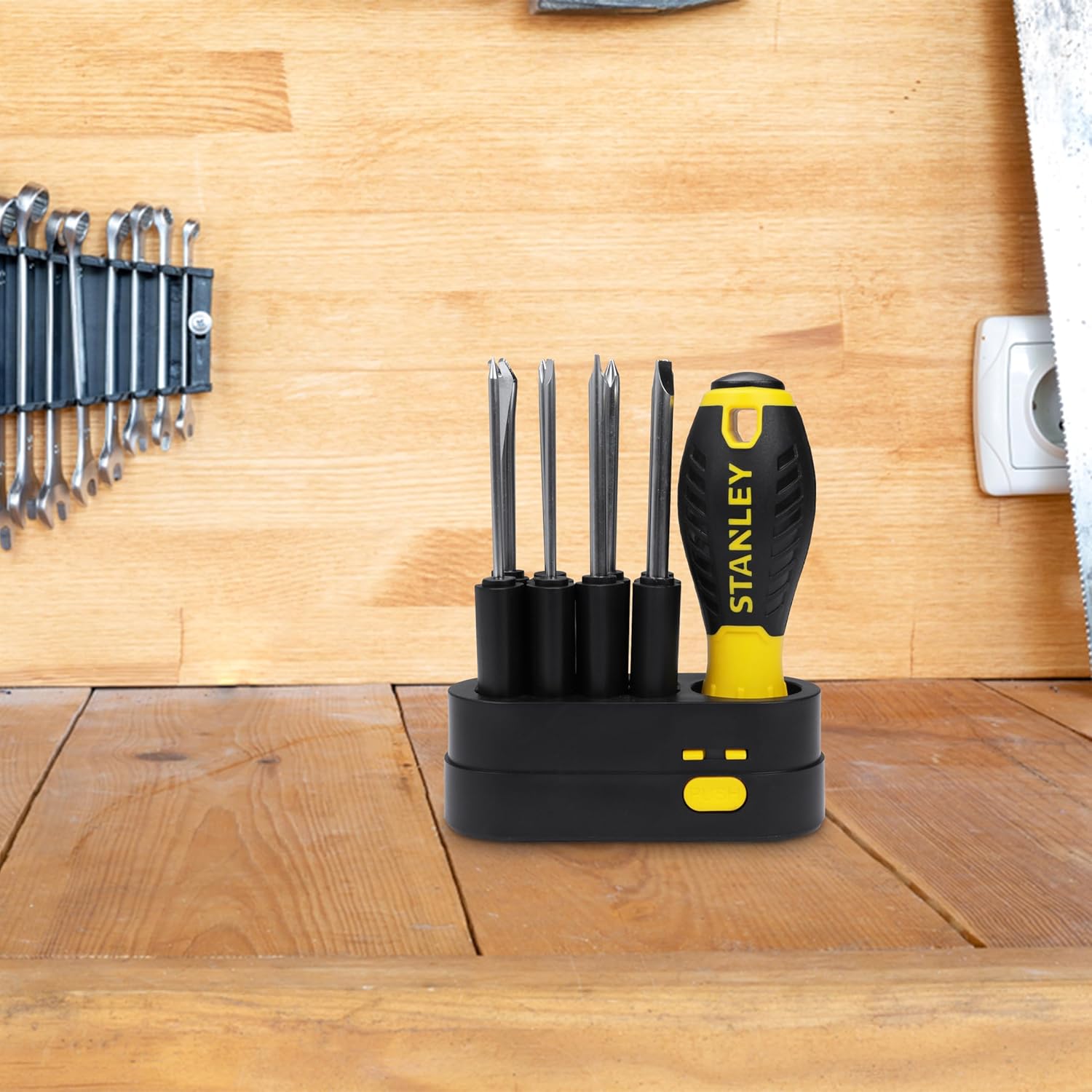 STANLEY STHT62511 9-Way Screwdriver Set With Storage Case For Home