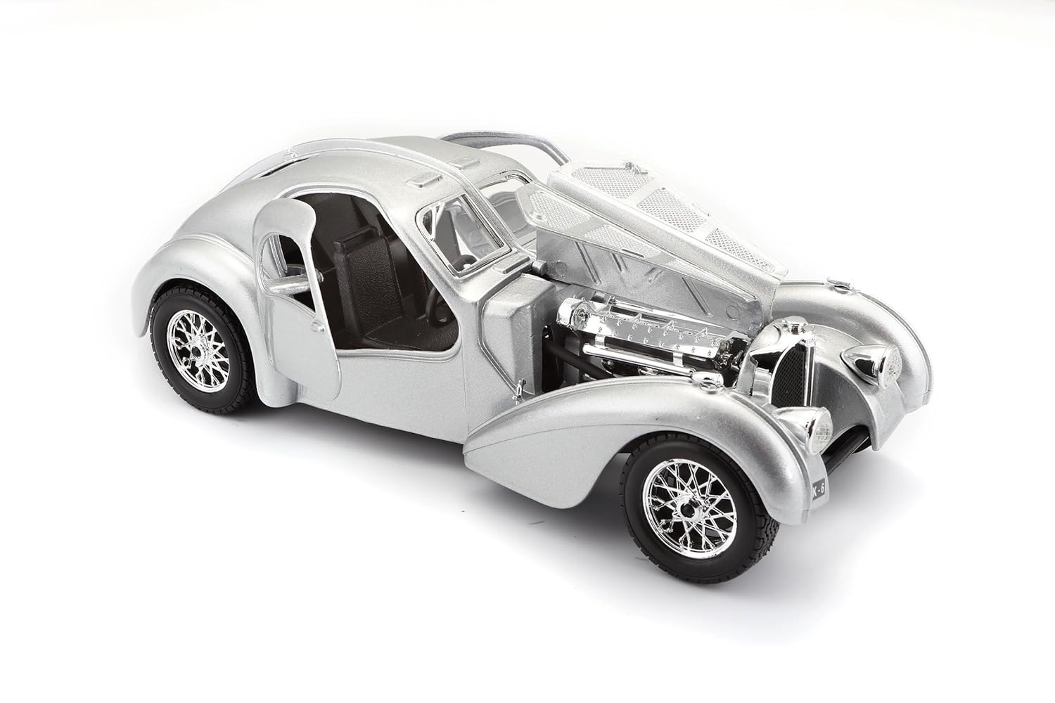 BBURAGO 1/24 SCALE BUGATTI ATLANTIC DIECAST CAR MODEL (SILVER) 18-92092