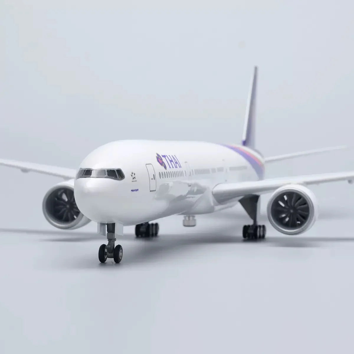 AIRPLANE DIECAST THAI HS-TTB BOEING 777 WITH LED LIGHT DISPLAY 47CM