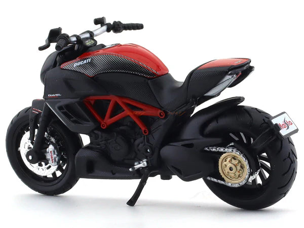 MAISTO DUCATI DIAVEL CARBON 1/18 DIECAST MODEL 20-10115