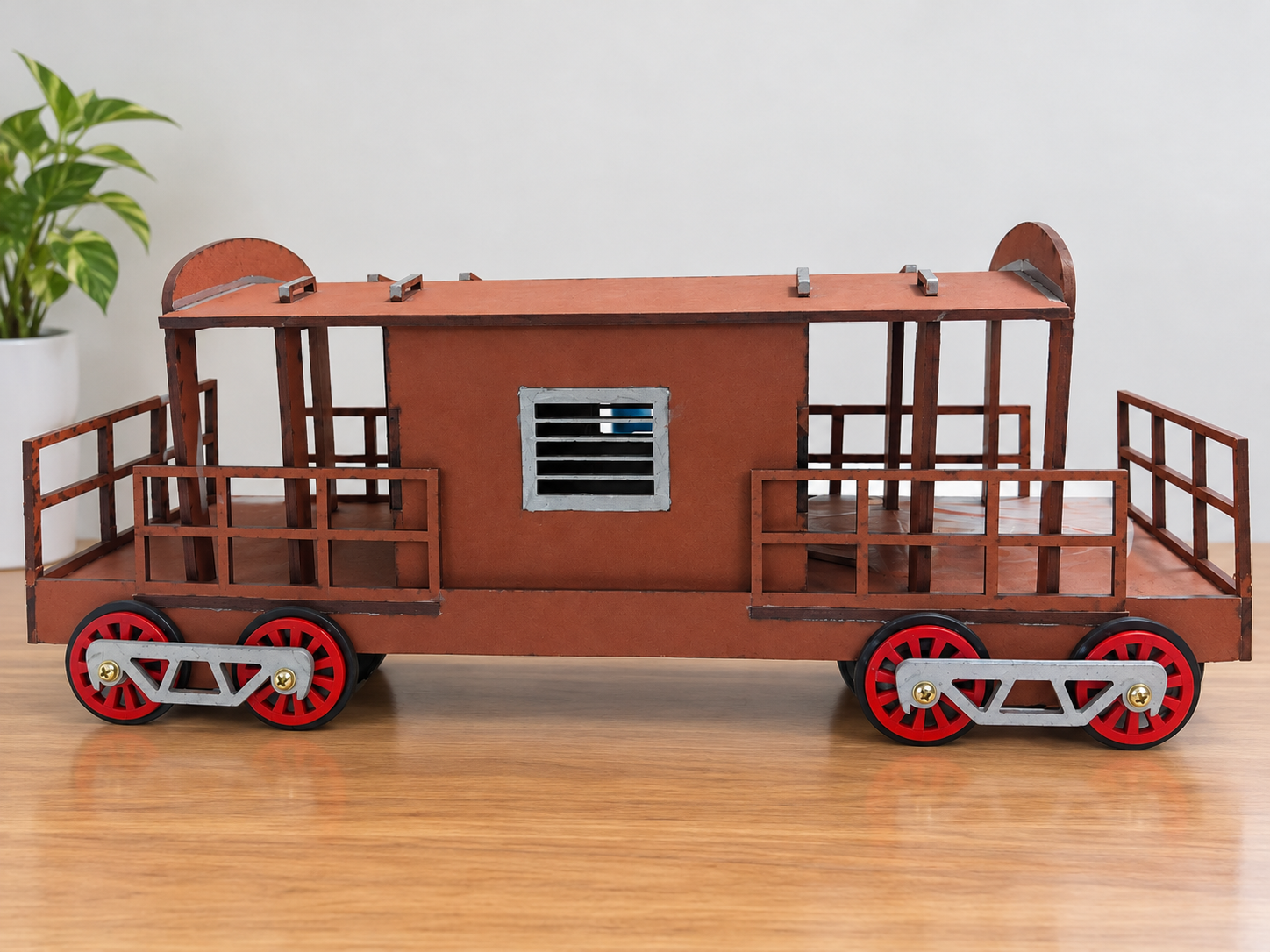 HANDMADE WOODEN MODEL OF VINTAGE GUARD VAN WITH R/C VINTAGE STYLE LOCOMOTIVE ENGINE 2.4GHZ