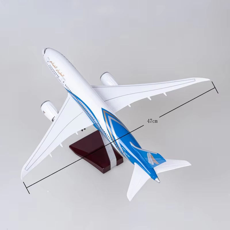 AIRPLANE DIECAST OMAN AIR A40-SA BOEING 787-9 DREAMLINER WITH LED LIGHT DISPLAY 47CM