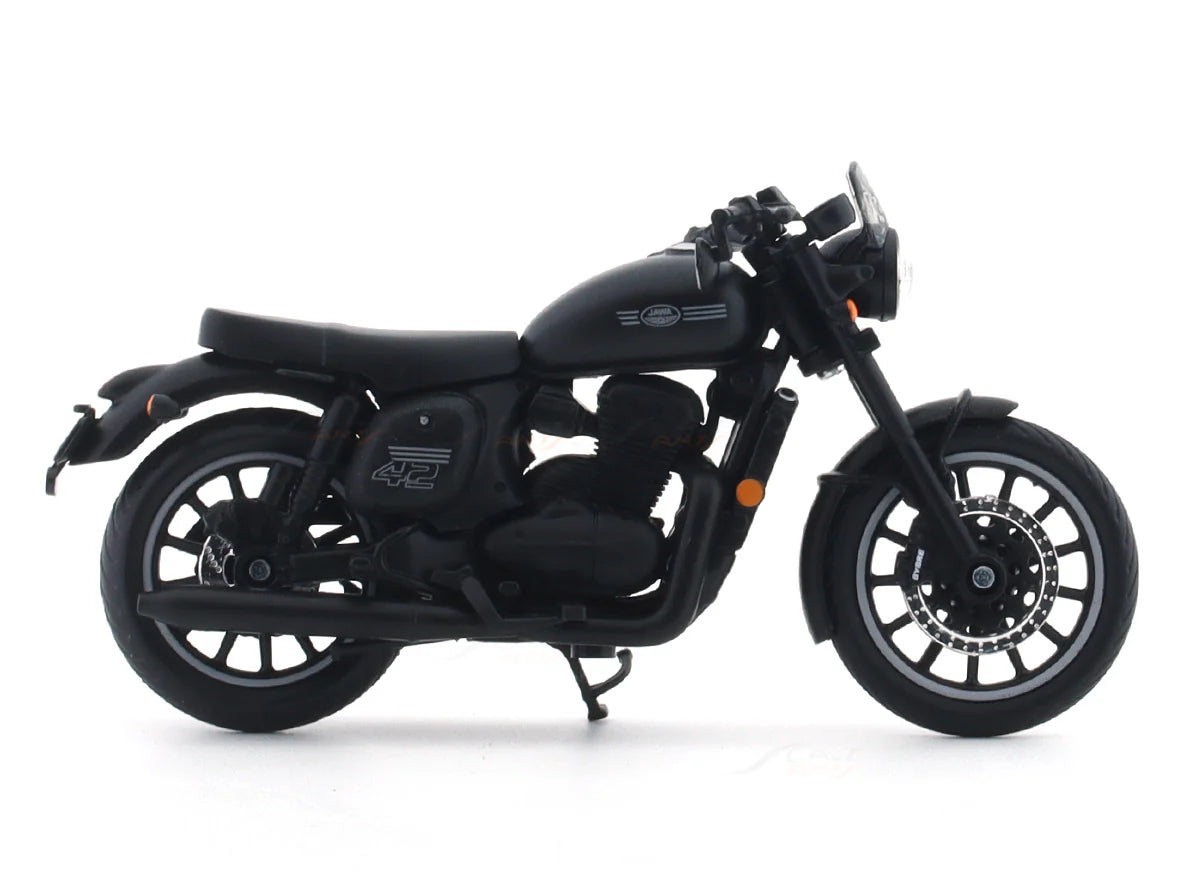 MAISTO JAWA 42 BLACK 1:18 SCALE DIECAST MODEL