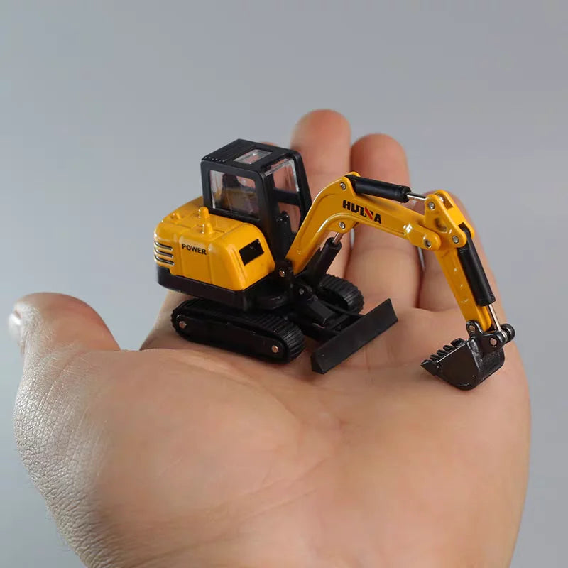 DIE CAST HUINA EXCAVATOR 1/80 SCALE YELLOW