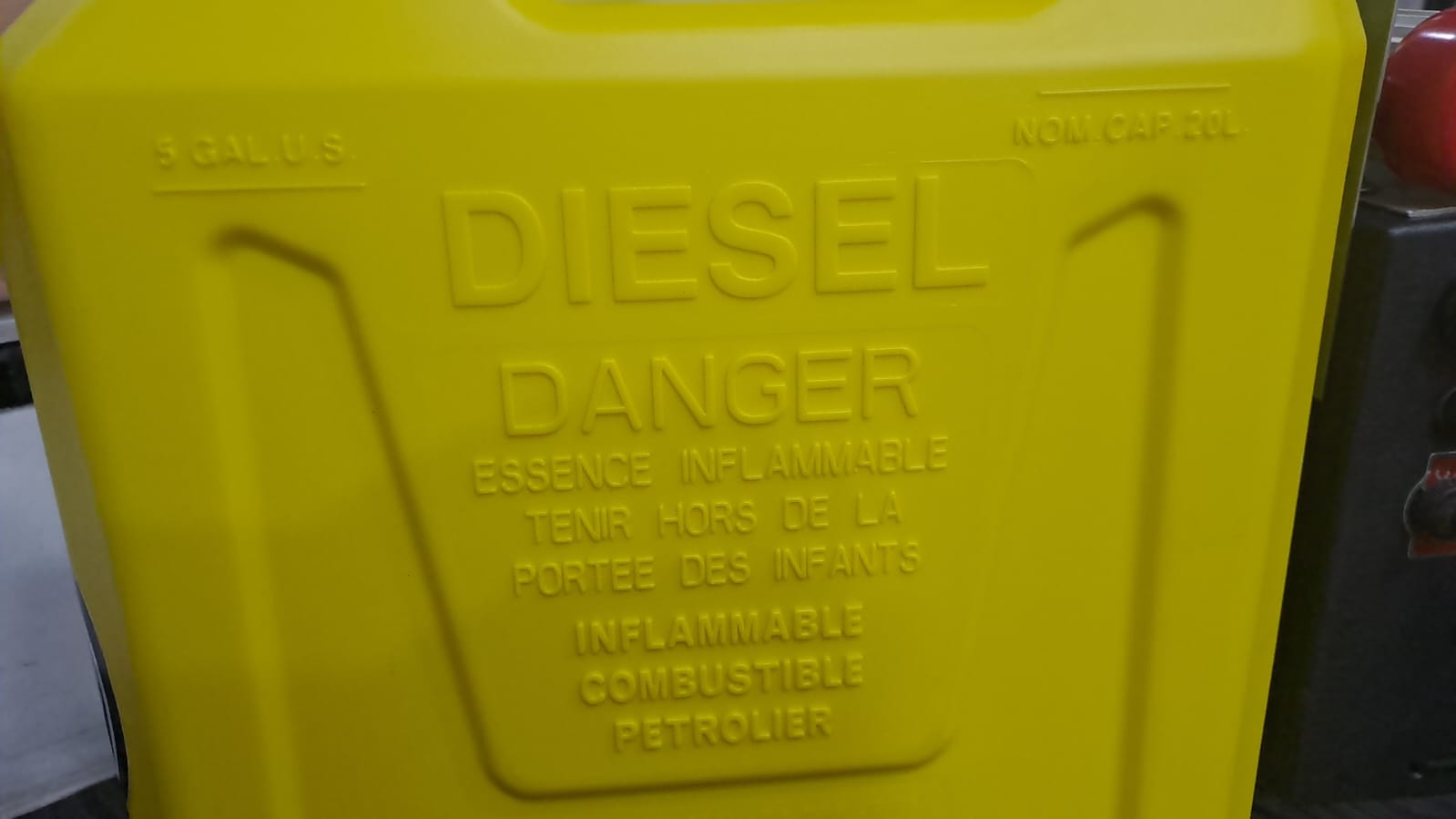 JERSEYMODELER 5 GALLON CAN WITH HIGH FLOW DLE PUMP FOR GAS, SMOKE, KERO OR DIESEL