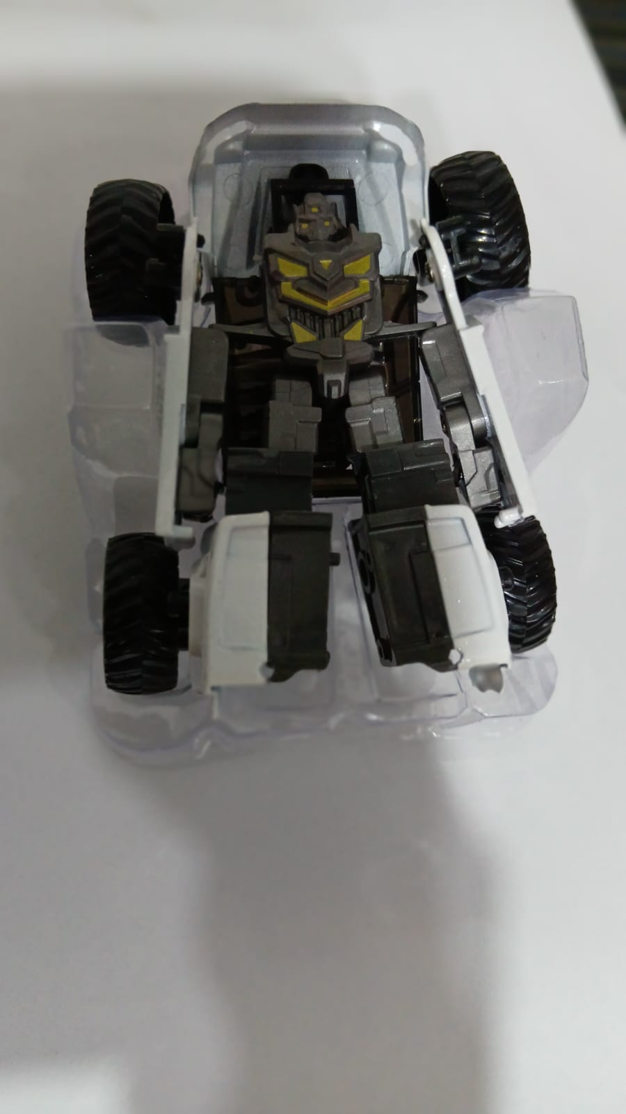 DIE CAST TRANSFORMING ROBOT TOYS DUAL ALLOY DEFORM METALBOY WITH ASSASSIN VS SHADOW