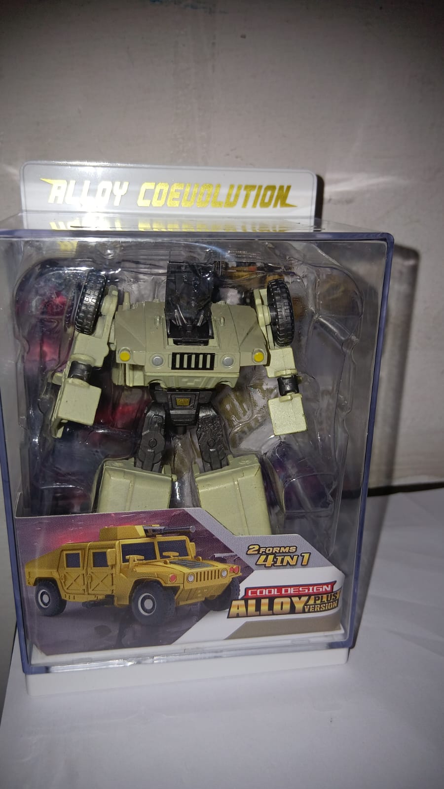 DIE CAST TRANSFORMING ROBOT TOYS DUAL ALLOY DEFORM METALBOY WITH ARMORED VEHICLE VS BARRIED