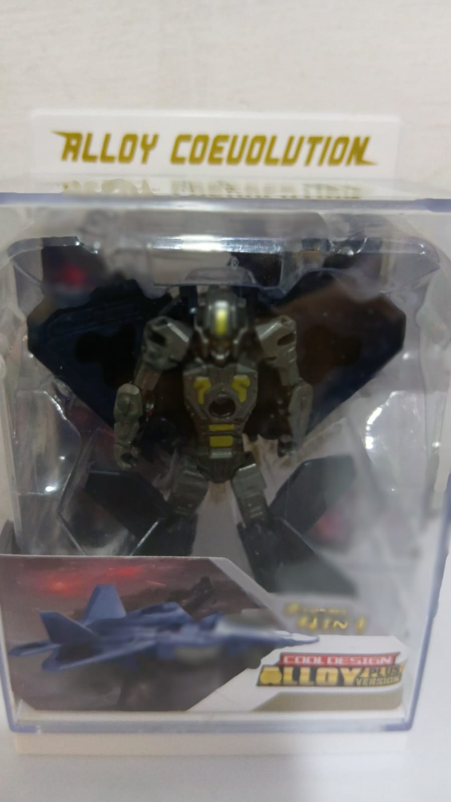 DIE CAST TRANSFORMING ROBOT TOYS DUAL ALLOY DEFORM METALBOY WITH F22 VS GALE