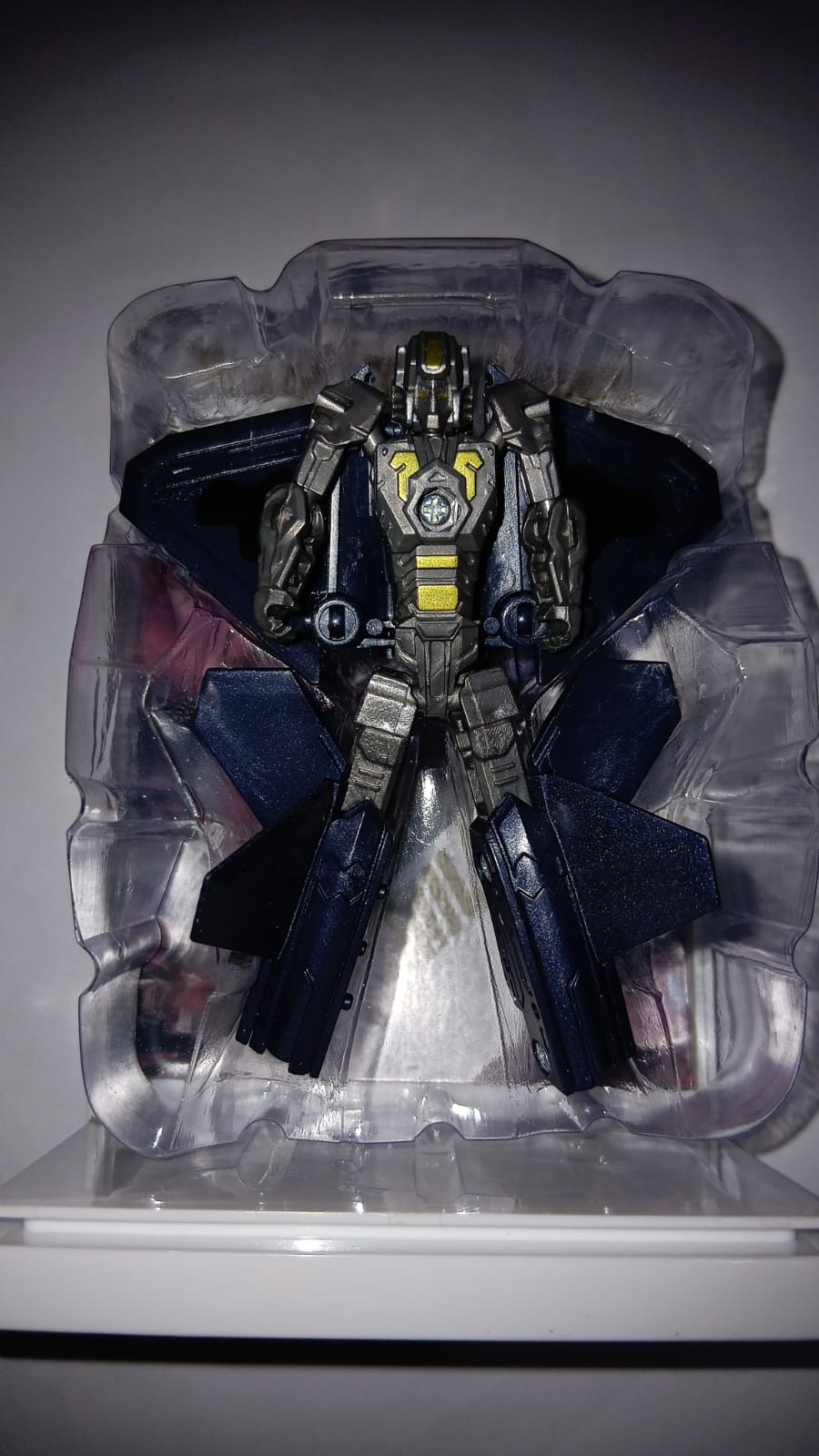 DIE CAST TRANSFORMING ROBOT TOYS DUAL ALLOY DEFORM METALBOY WITH F22 VS GALE