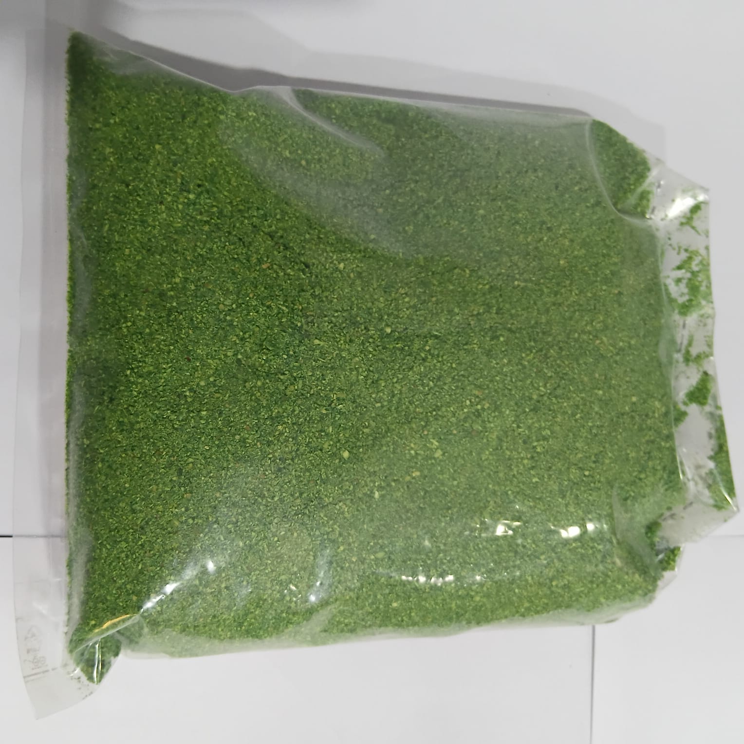 GRASS DARK GREEN FINE GOOD LAND SCENIC (ARTIFICIAL)