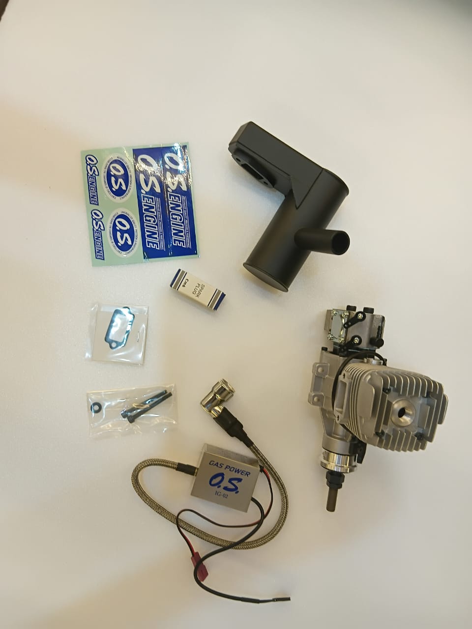 OS GT22 GASOLINE ENGINE 38200 WT1054 W/E5050 SILENCER