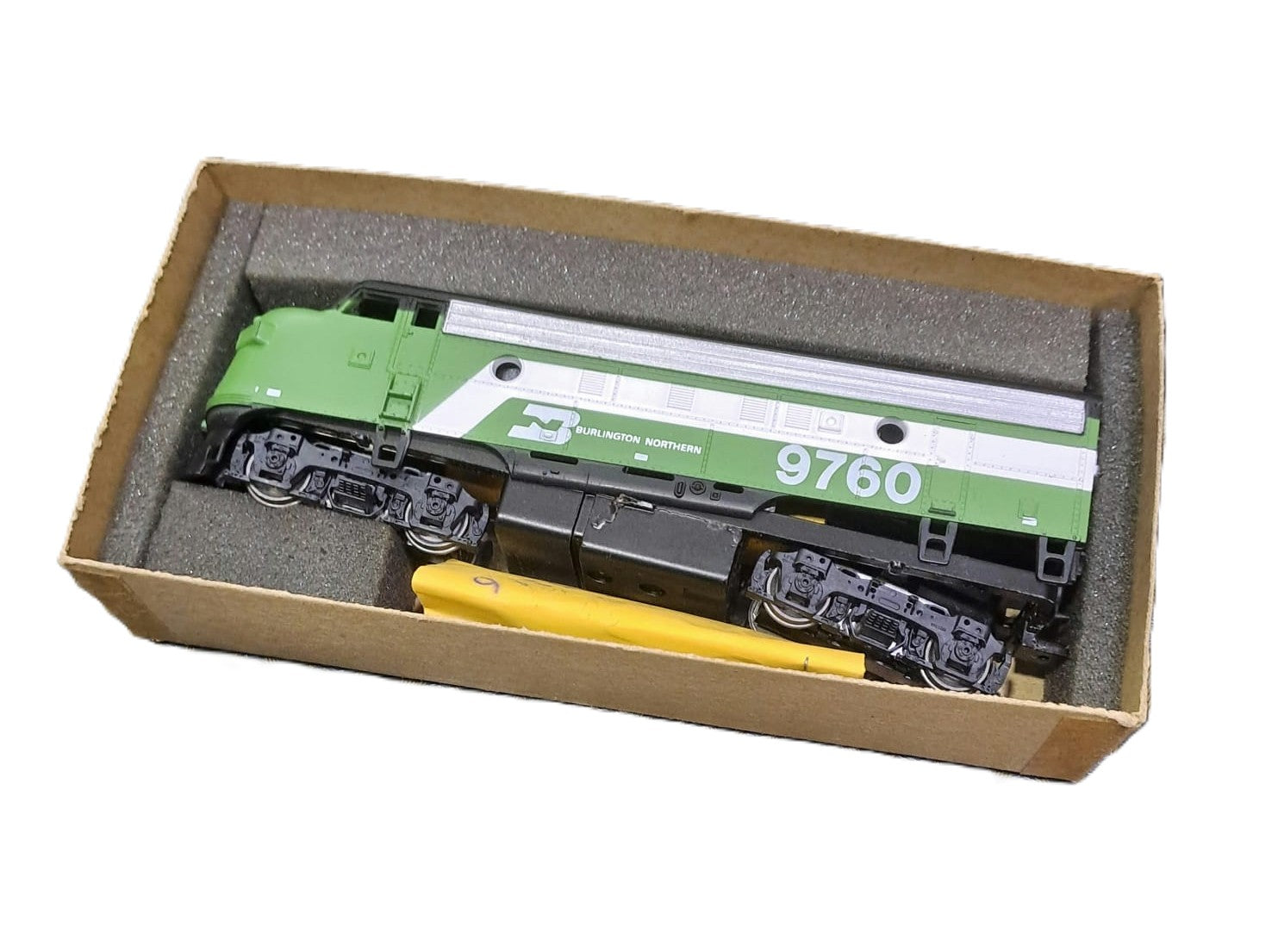 ATHEARN HO SCALE F7A DIESEL BURLINGTON NORTHERN #9760 ENGINE POWERED