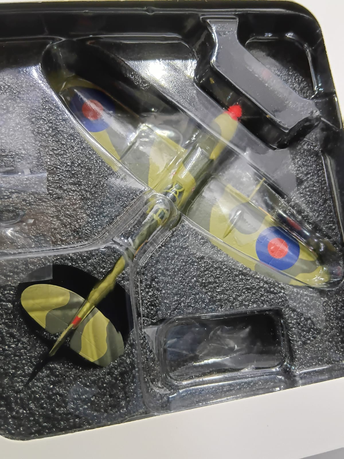 JC WING SPITFIRE MK IXC 1:72 SCALE LDR. 1943 DIECAST AIRPLANE JCW-72-SPF-003