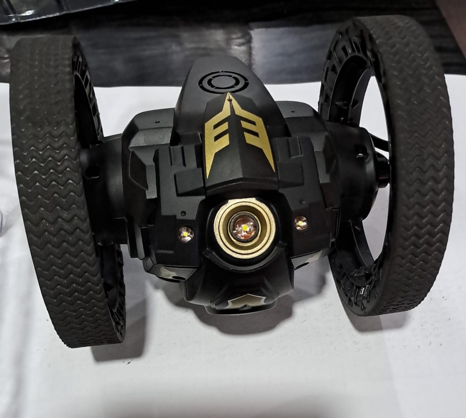 RC STUNT BOUNCE CAR WITH WIFI FLIP ROTATE 360 CLIMB& BOUNCE Q207