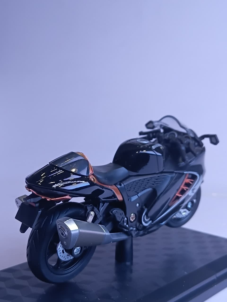 HAYABUSA M18-5B 1:18 SUZUKI DIE-CAST BIKE MODEL BLACK