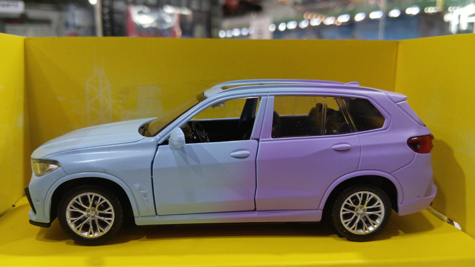 CCA 1:36 BMW X5M DIECAST MODEL 12026 CAR