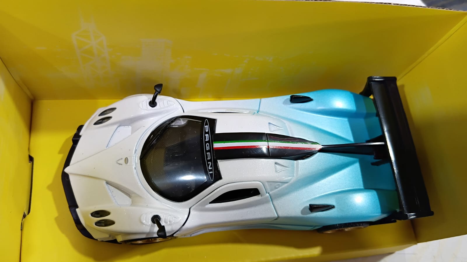 CCA 1:36 PAGANI ZONDA REVOLUCION DIECAST MODEL 12007 WHITE/BLUE