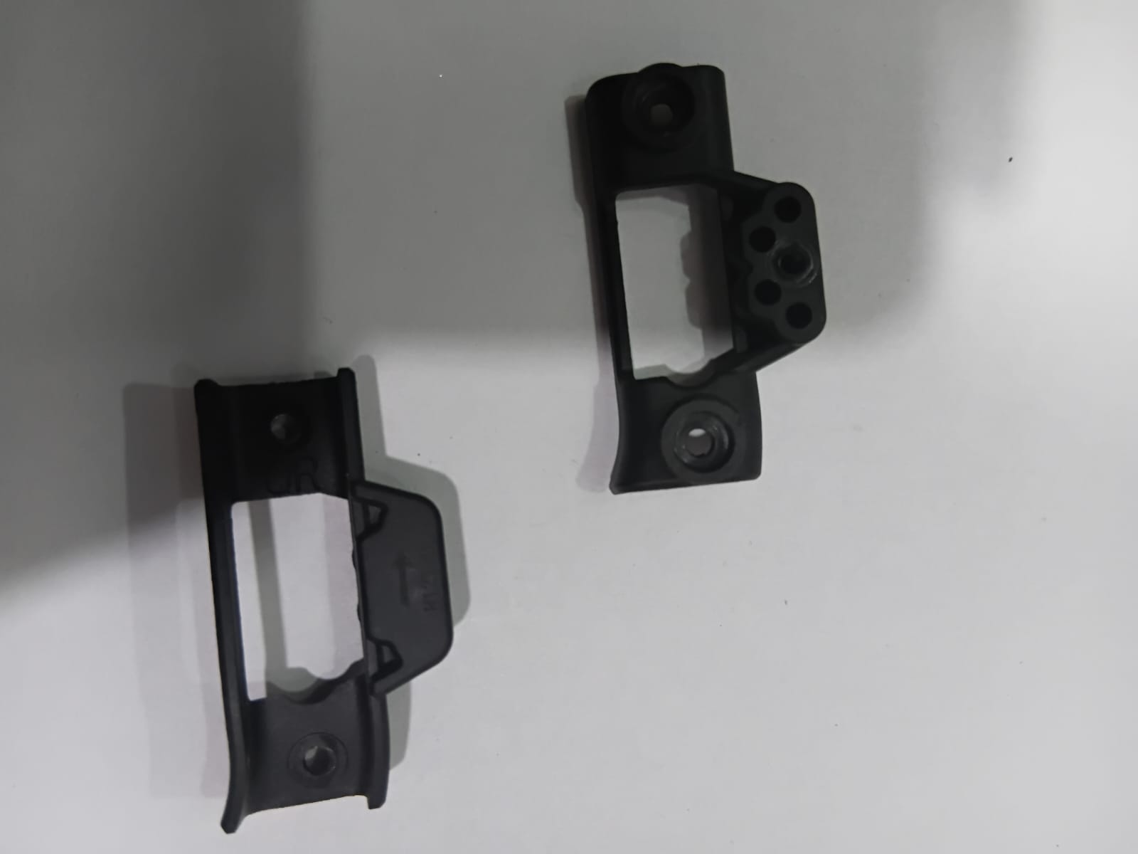MJX HYPER GO H12Y+ (PLUS) FRONT SHOCK MOUNT (P12Y08)