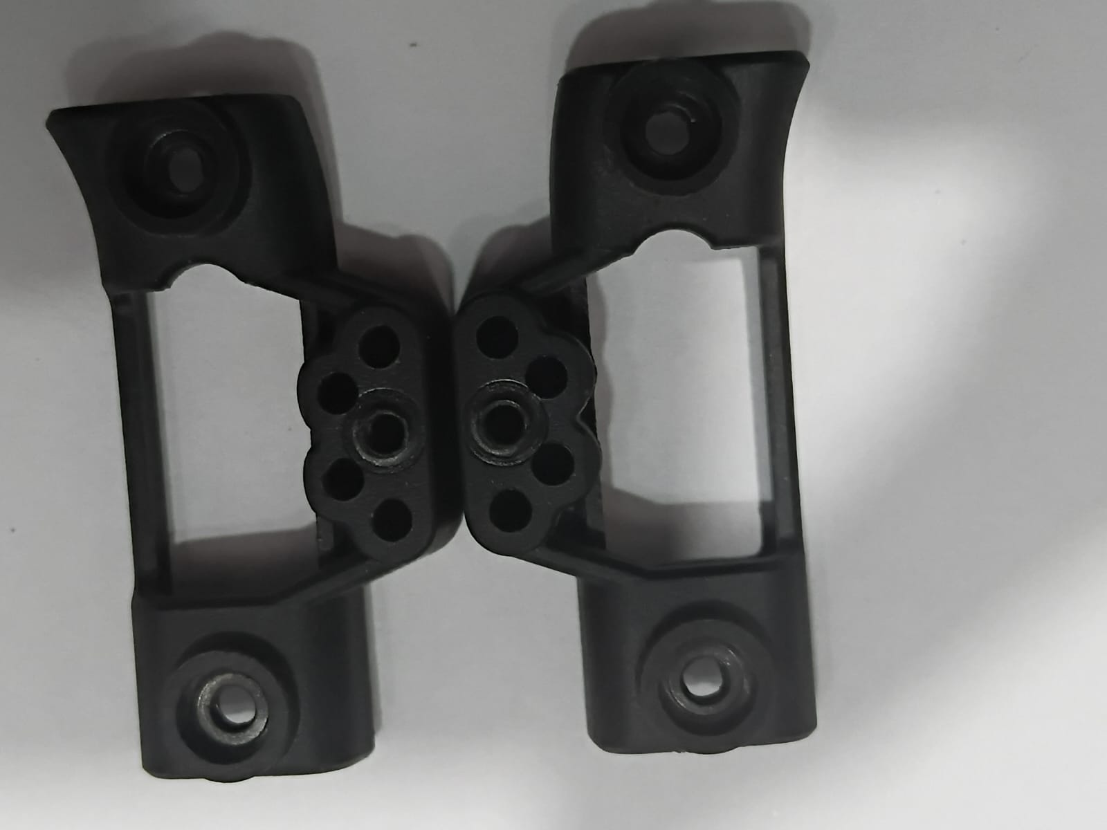 MJX HYPER GO H12Y+ (PLUS) FRONT SHOCK MOUNT (P12Y08)