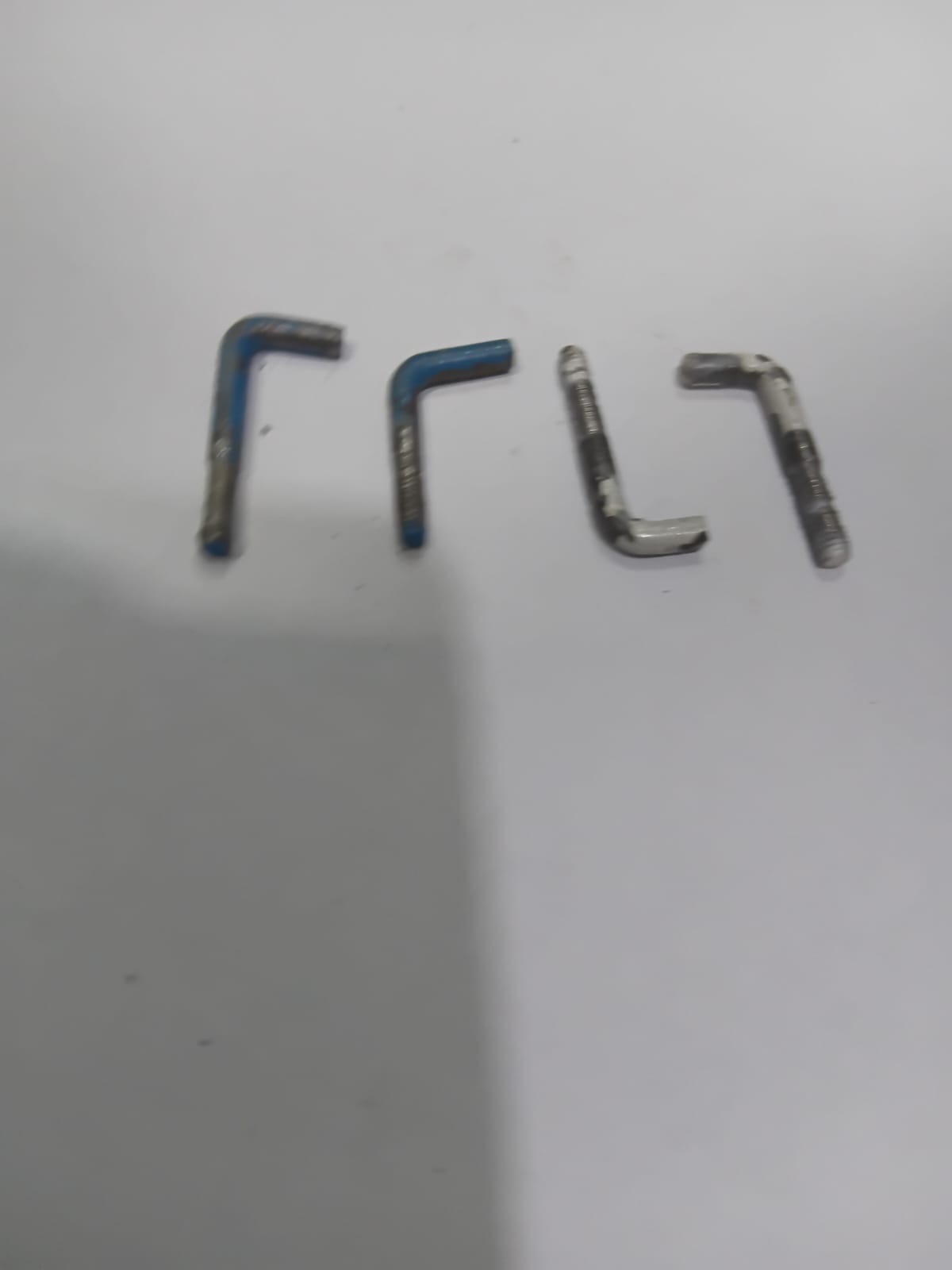 THREADED L HOOKS 3MM ROD (PACK OF 4)