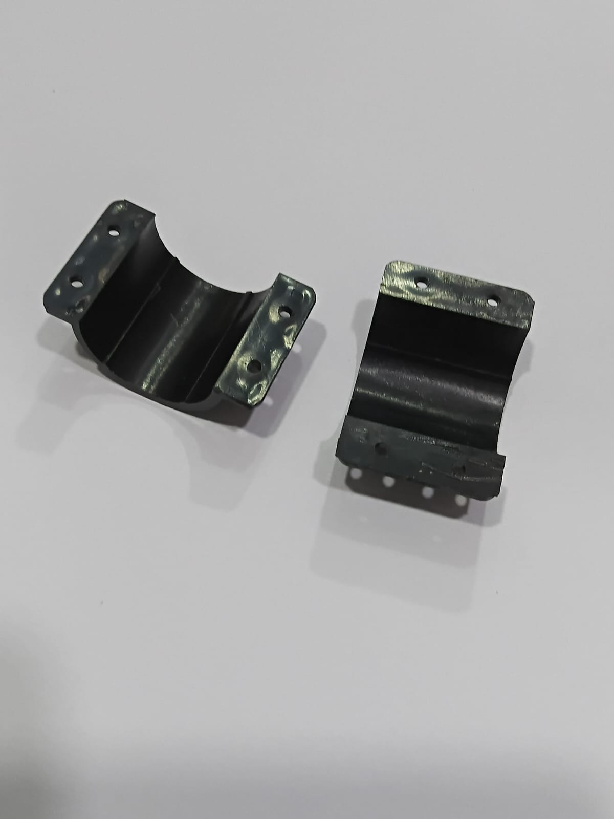 RC TRUCK CHASSI MOUNTING CLAMPS (PACK OF 2)
