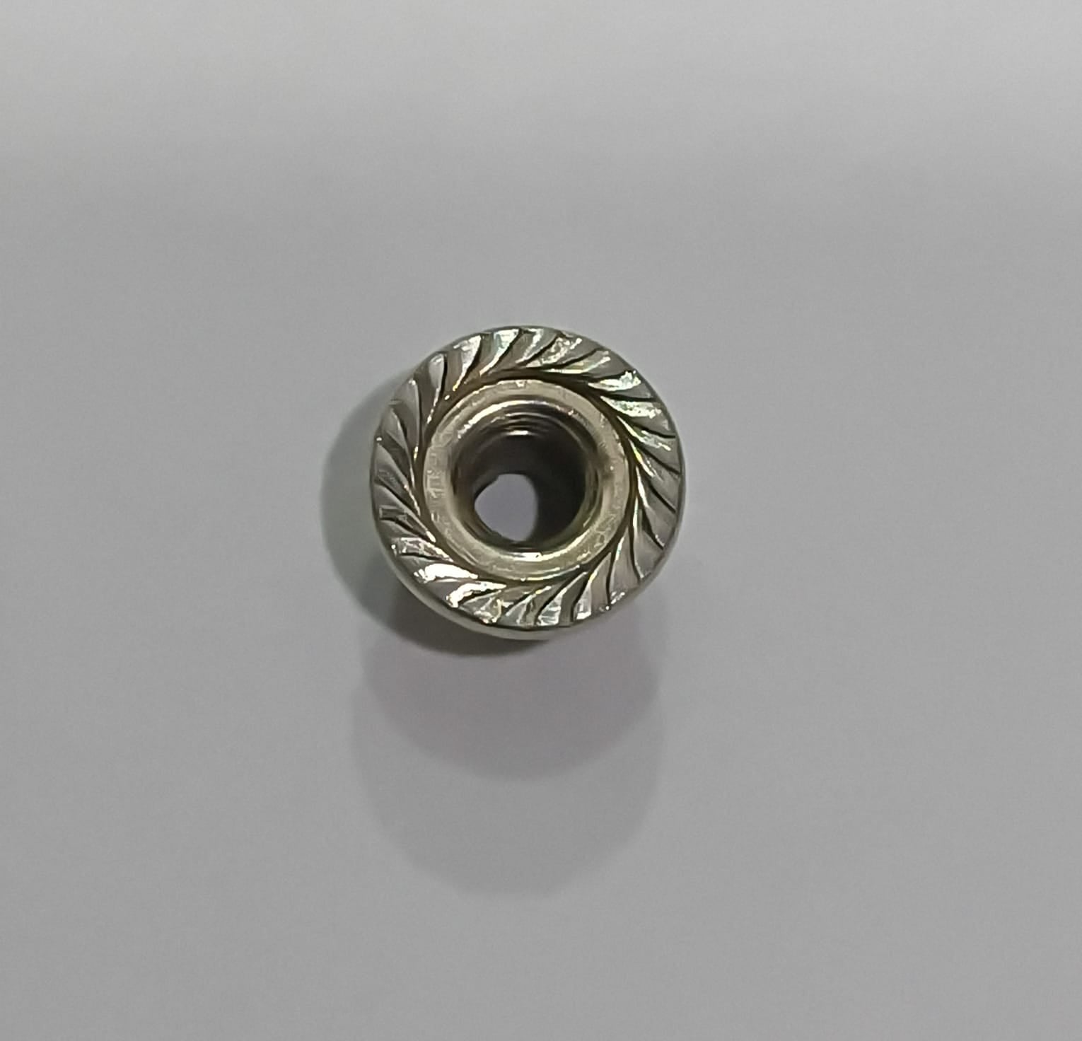 MJX HYPER GO H12Y+ (PLUS) LOCK NUT HOLE 4MM X 7MM