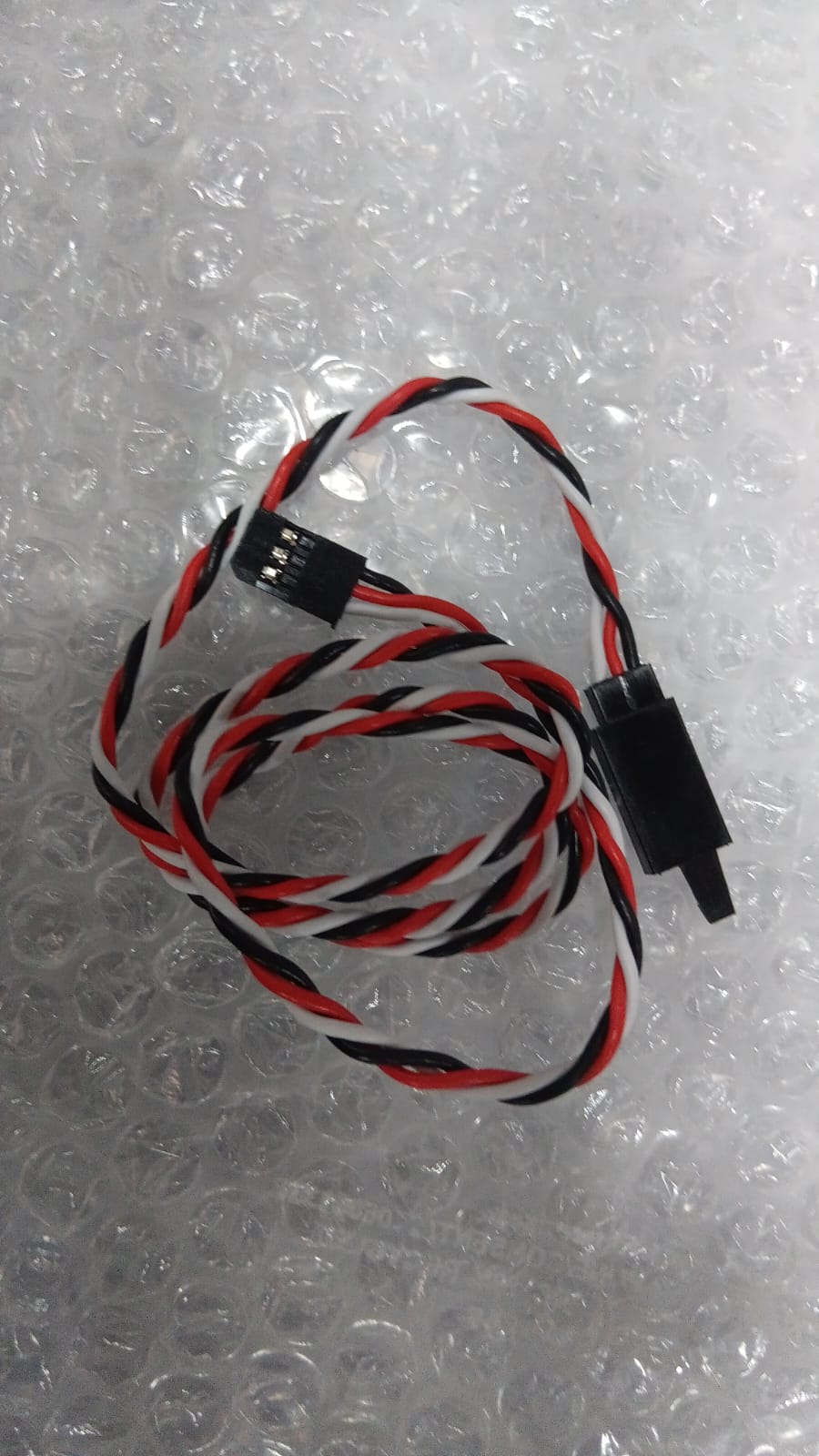 SAFECONNECT TWISTED 60CM 22AWG SERVO LEAD EXTENTION (FUTABA) CABLE WITH HOOK