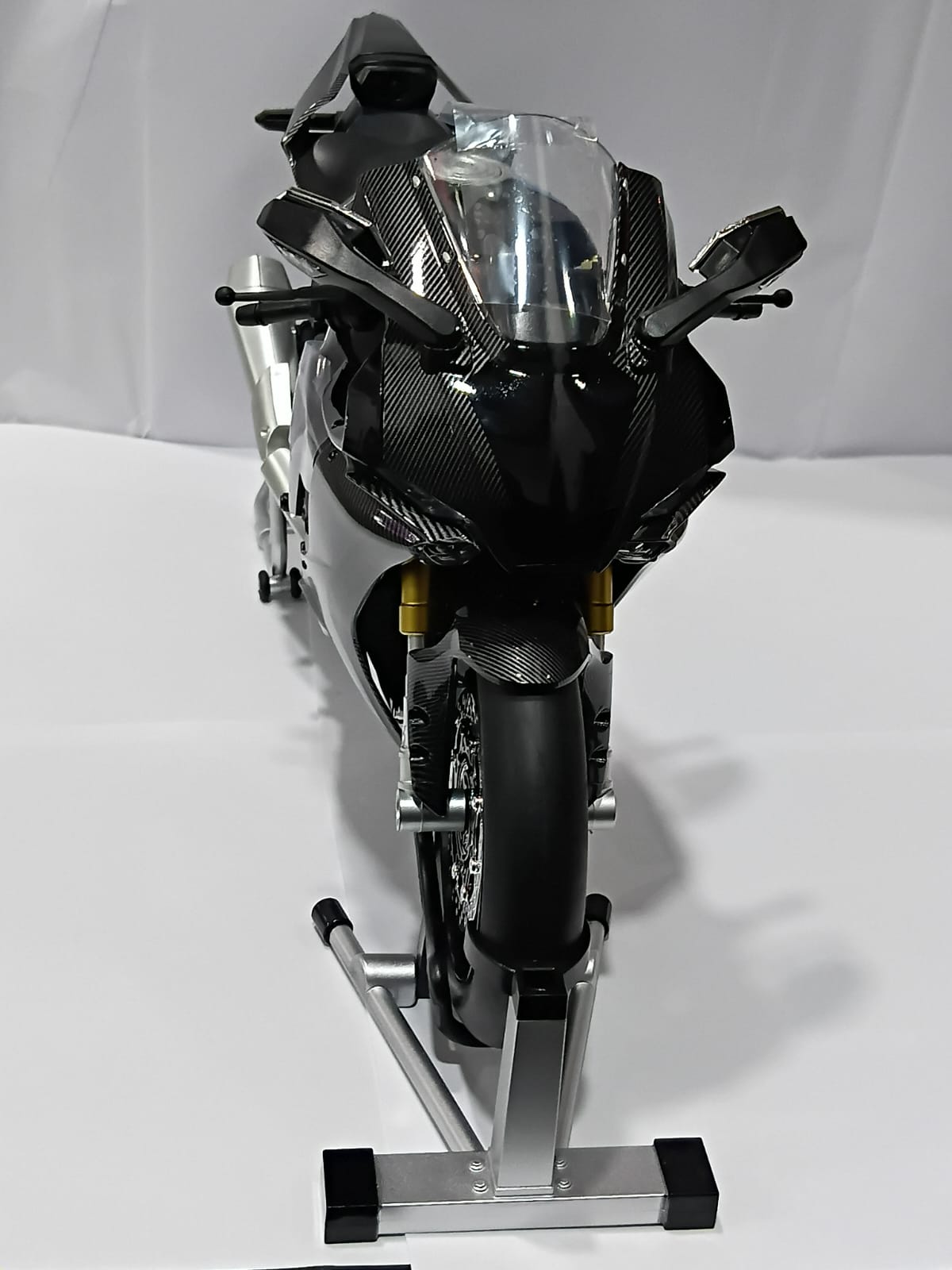 DIE CAST M6-13B 1:6 YAMAHA R1M MOTORCYCLE MODEL