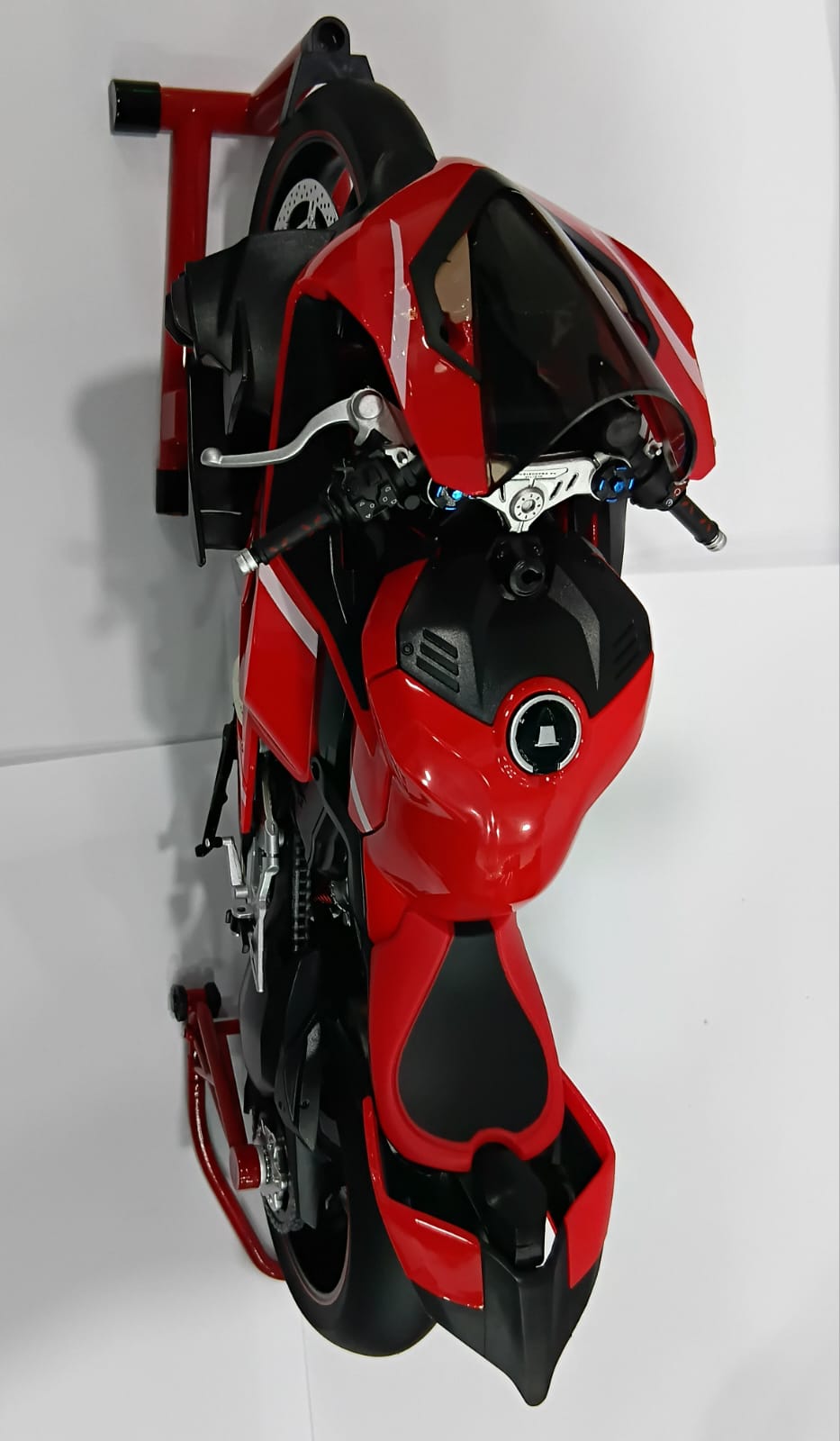 XLG M92334-6 1/7 K2 DUCATI PANIGALE V4 MOTORCYCLE