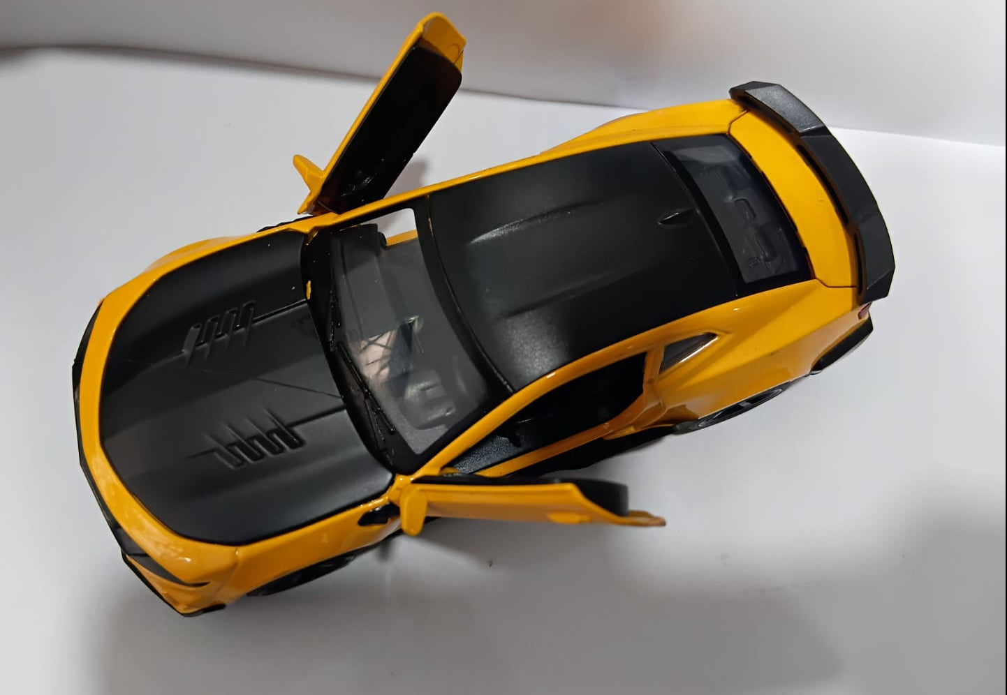 CHE ZHI DIE CAST 1/32 ALLOY MODEL SOUND AND LIGHT PULL BACK FUNCTION