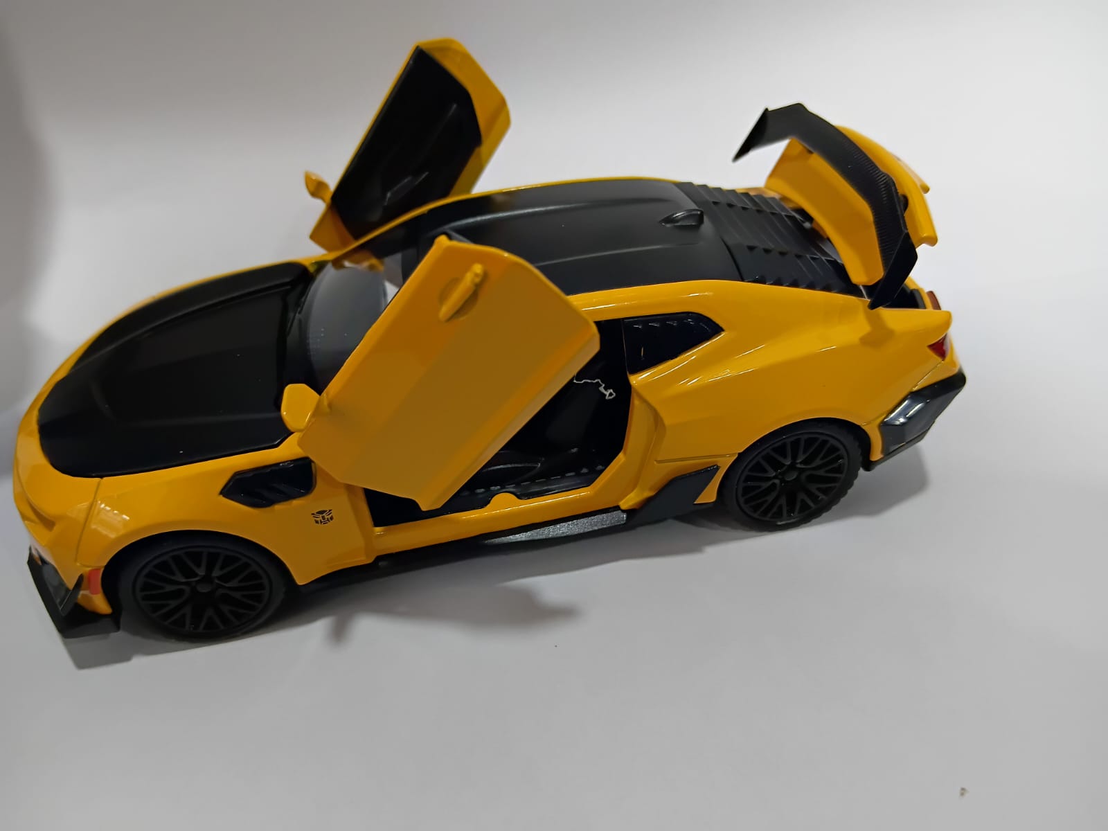 CHE ZHI DIE CAST 1/32 ALLOY MODEL SOUND AND LIGHT PULL BACK FUNCTION