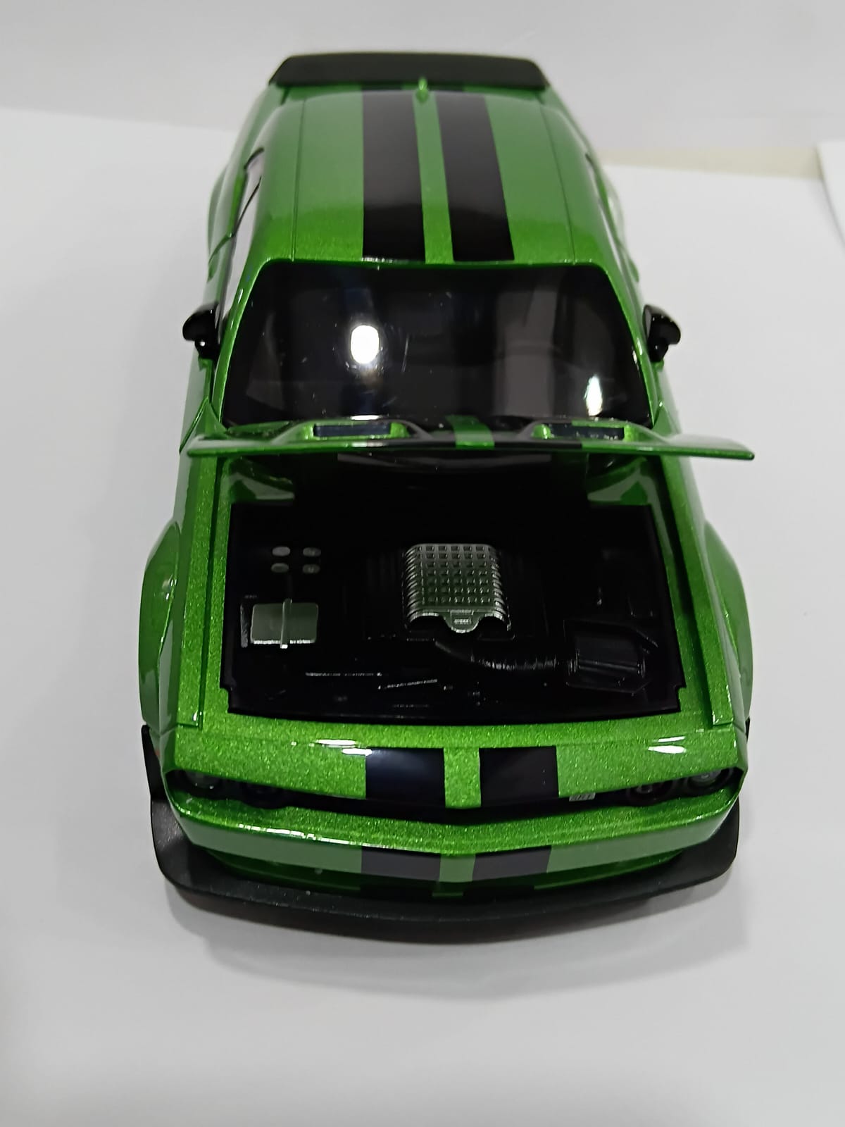 DODGE CHALLENGER SRT 24375 1/22 ALLOY MODEL CAR GREEN COLOR
