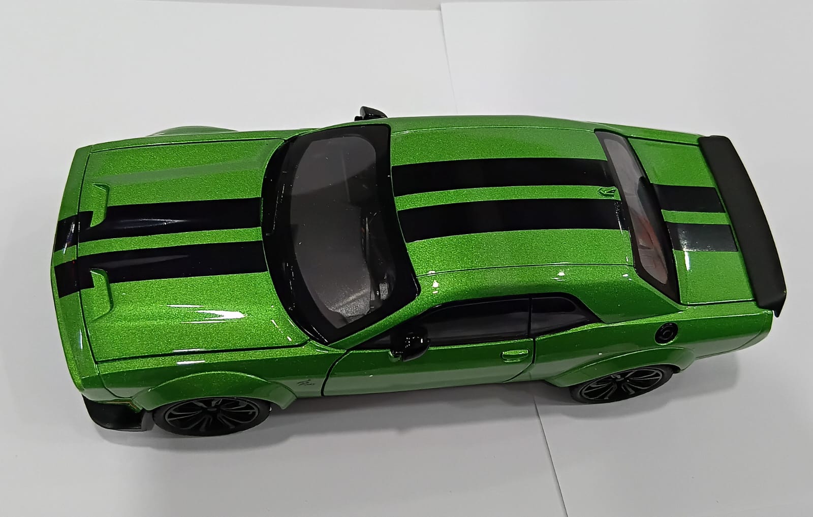DODGE CHALLENGER SRT 24375 1/22 ALLOY MODEL CAR GREEN COLOR