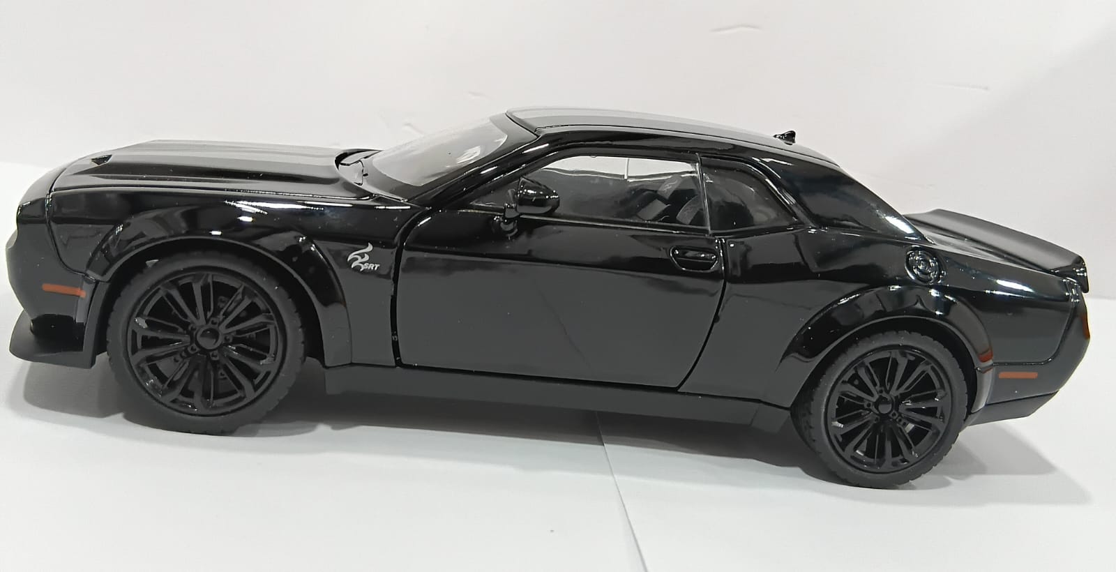 DODGE CHALLENGER SRT 24375 1/22 ALLOY MODEL CAR BLACK COLOR