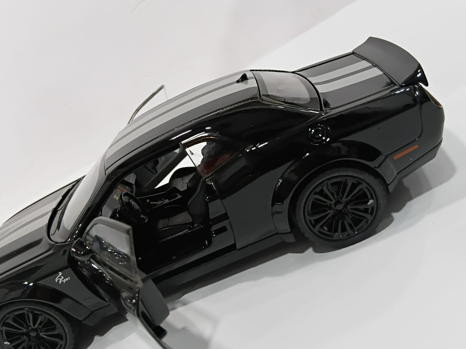 DODGE CHALLENGER SRT 24375 1/22 ALLOY MODEL CAR BLACK COLOR