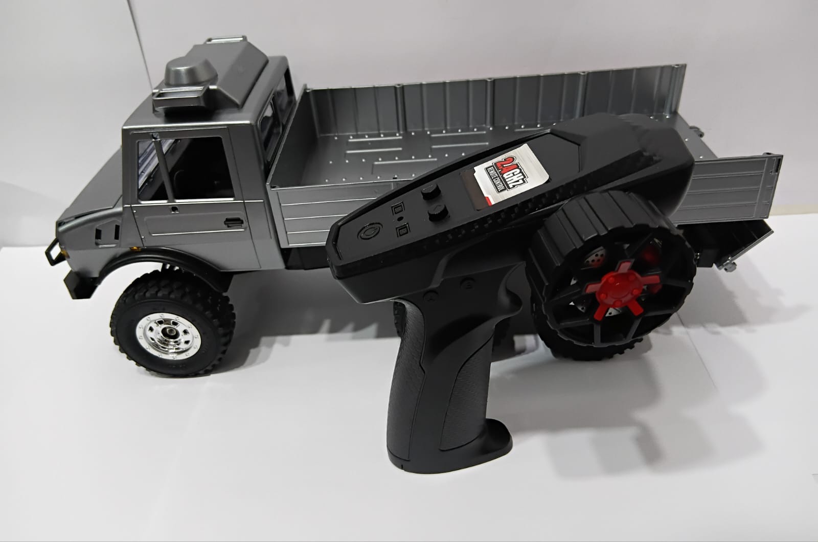 STAUNCH C8823 1/18 4WD RTR HIGH SPEED VEHICLE OFF-ROAD TRUCK ( BLACK )