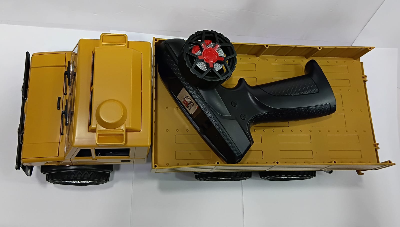 STAUNCH C8823 1/18 4WD RTR HIGH SPEED VEHICLE YELLOW OFF-ROAD TRUCK